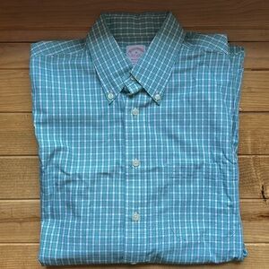 🍀 LIKE NEW Brooks Brothers Green Plaid Button Down size Medium